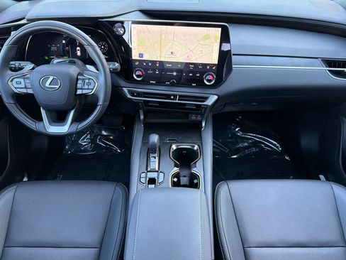 Used 2025 Lexus RX 350h w/ Convenience Package AWD/4WD image 3