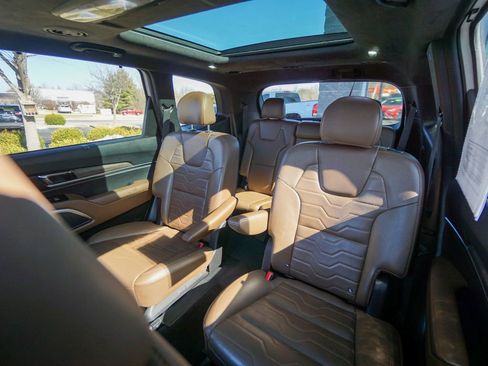 Used 2022 Kia Telluride SX w/ SX Prestige Package AWD/4WD image 34