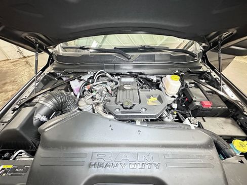 New 2026 RAM 5500 Tradesman AWD/4WD image 41