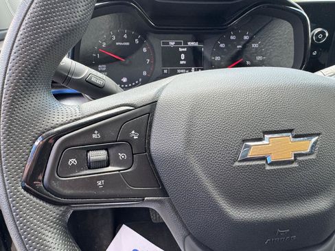 Used 2024 Chevrolet Trax LS FWD image 25