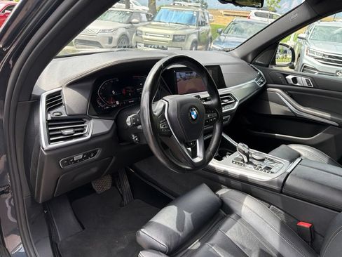 Used 2019 BMW X5 xDrive50i w/ Parking Assistance Package AWD/4WD image 24