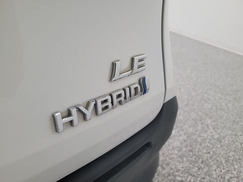 Used 2022 Toyota Sienna LE FWD image 8