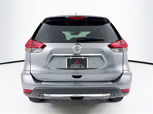 Used 2018 Nissan Rogue SL image 10