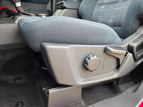 New 2025 Ford Bronco Heritage Edition image 4