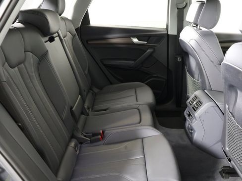 Used 2024 Audi Q5 e Premium Plus image 39