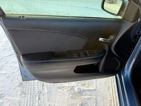 Used 2011 Chrysler 200 Touring w/ Cold Weather Group image 10