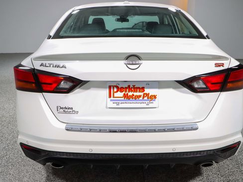 Used 2023 Nissan Altima 2.5 SR image 8