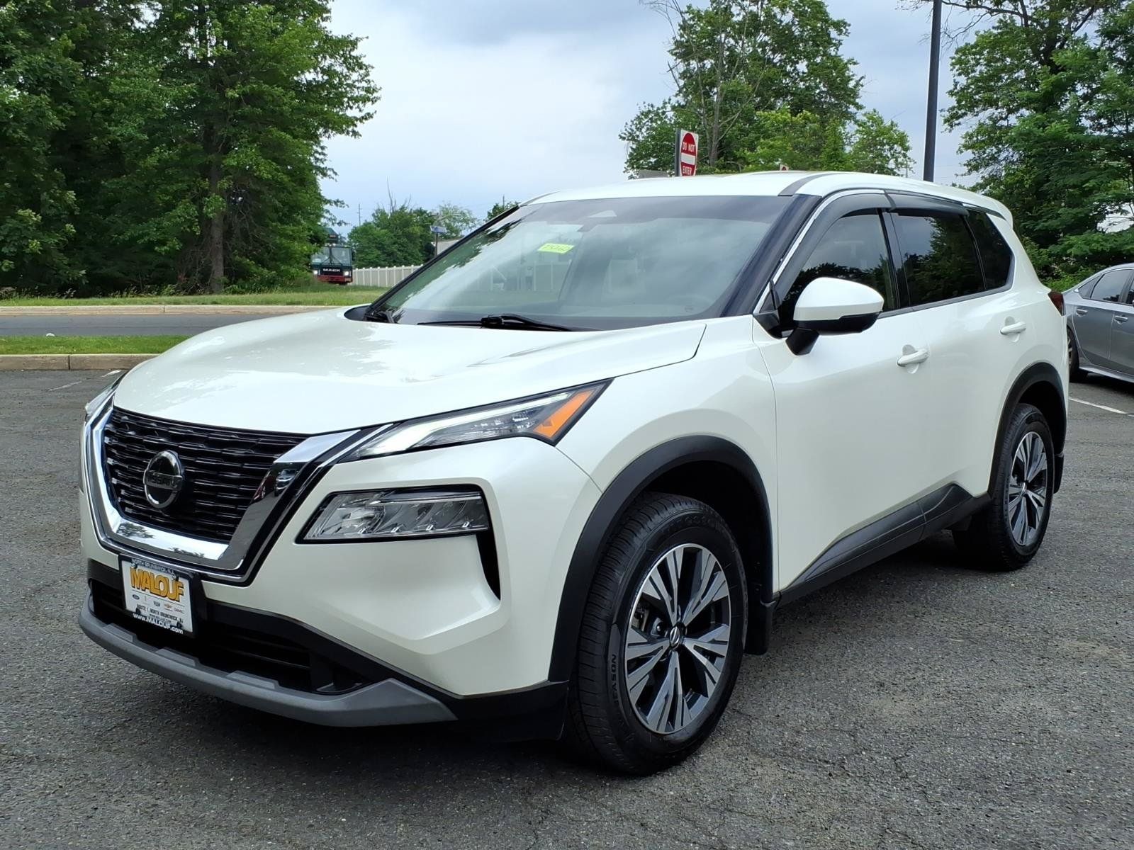Used 2021 Nissan Rogue SV AWD/4WD image 3