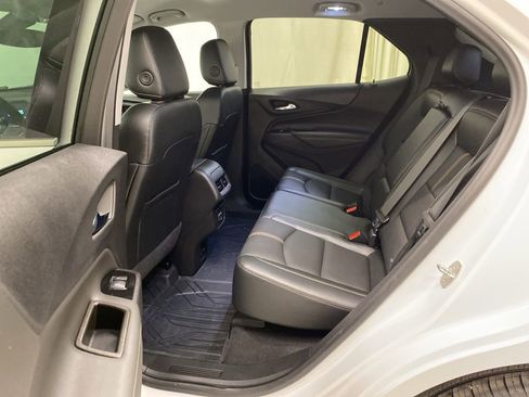 Used 2023 Chevrolet Equinox Premier AWD/4WD image 16