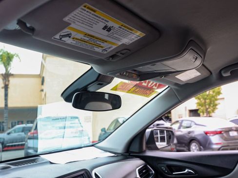 Used 2024 Chevrolet Equinox LT image 17