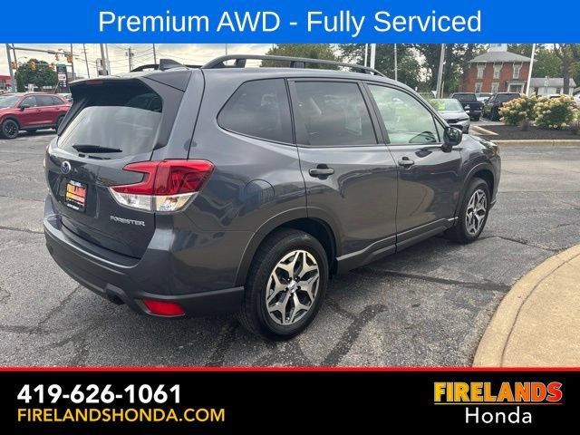 Used 2024 Subaru Forester Premium AWD/4WD image 4