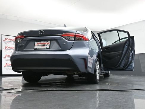 Used 2023 Toyota Corolla LE image 43