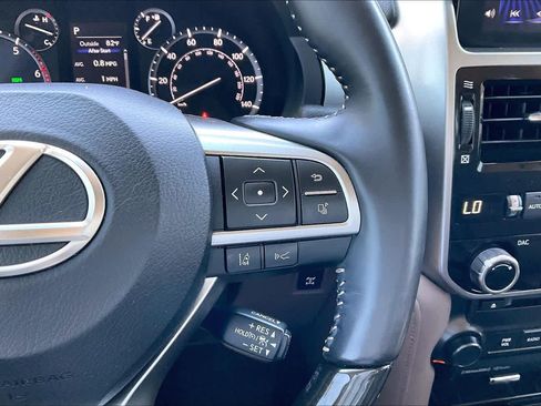 Used 2023 Lexus GX 460 Luxury w/ Sport Design Package AWD/4WD image 24