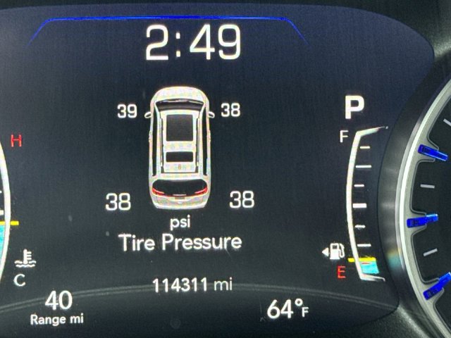 Used 2022 Chrysler Pacifica Touring-L w/ Uconnect Theater Family Group FWD image 12