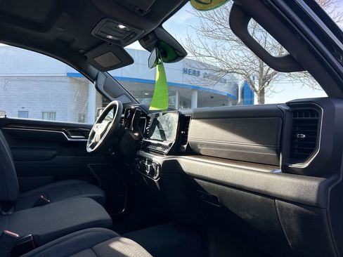 Used 2026 Chevrolet Silverado 1500 LT image 30