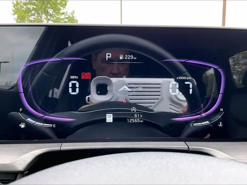 Used 2025 Kia Telluride EX X-Line AWD/4WD image 26