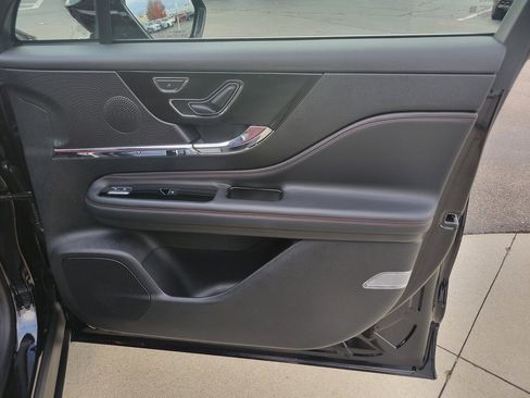 Certified 2024 Lincoln Corsair Reserve w/ Equipment Group 201A image 24