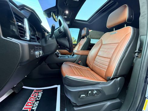 Used 2024 GMC Sierra 2500 Denali Ultimate w/ Snow Plow Prep/Camper Package image 25