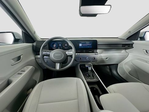 New 2026 Hyundai Kona SE FWD image 17
