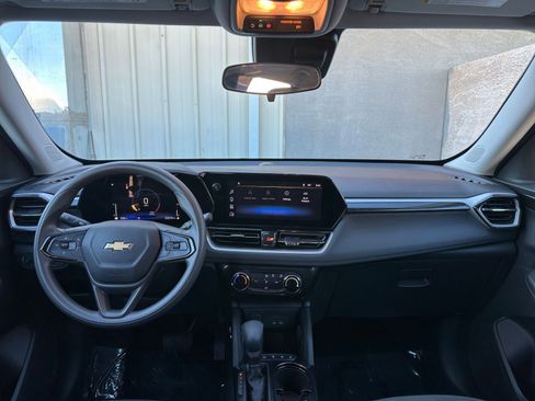 Used 2025 Chevrolet TrailBlazer LT image 31