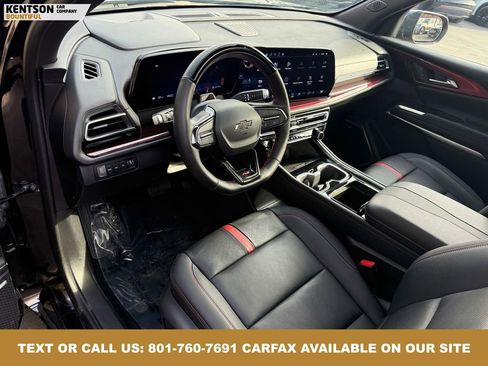 Used 2024 Chevrolet Traverse RS image 33
