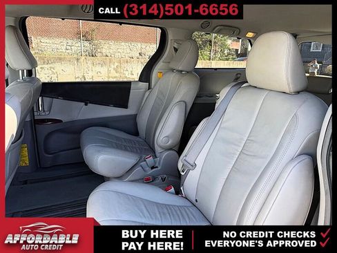 Used 2011 Toyota Sienna XLE image 11
