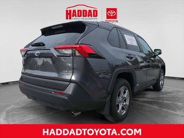 Certified 2024 Toyota RAV4 LE AWD/4WD image 6