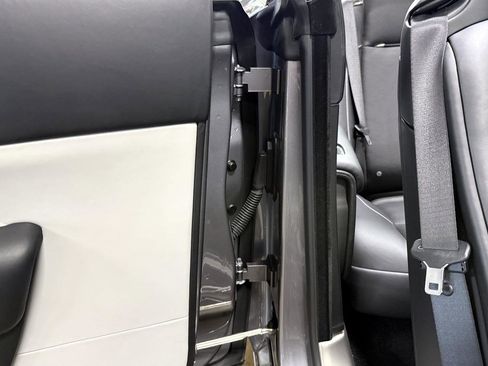 Used 2019 Rolls-Royce Dawn image 78