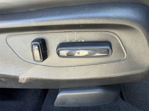 Used 2024 Honda CR-V Sport Touring image 18