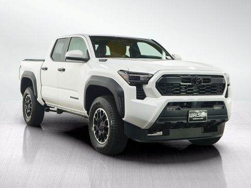 Used 2026 Toyota Tacoma TRD Off-Road AWD/4WD image 7
