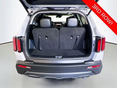 Certified 2023 Kia Sorento X-Line EX AWD/4WD image 28