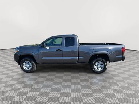 Used 2021 Toyota Tacoma SR RWD image 13