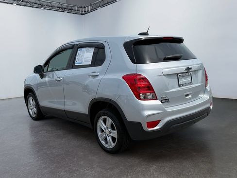 Used 2020 Chevrolet Trax LS w/ Tint and Cruise Package FWD image 5