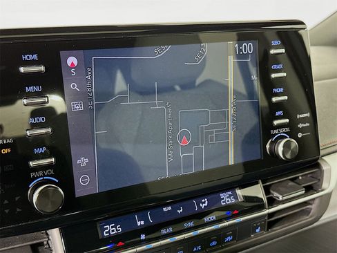 Used 2022 Toyota Sienna XSE image 13