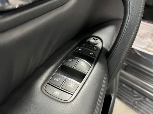 Used 2023 Nissan Armada SL image 23