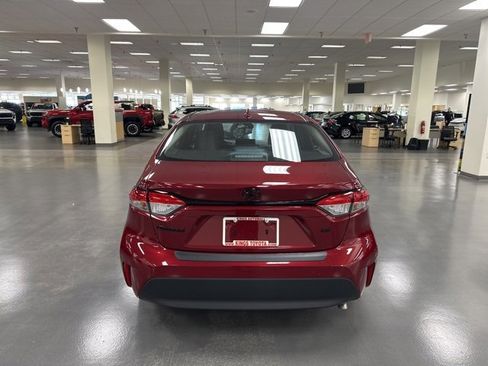 Certified 2025 Toyota Corolla LE image 6