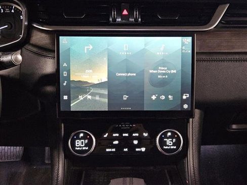 Used 2021 Jaguar F-PACE S image 15