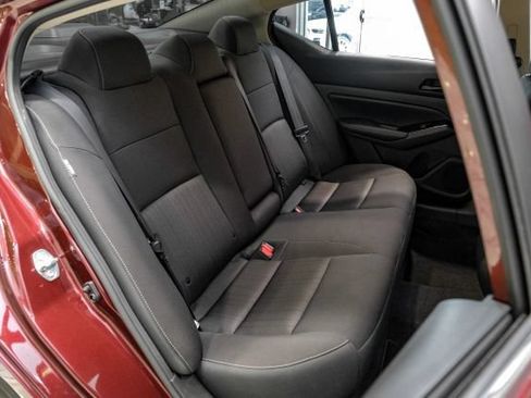 Used 2023 Nissan Altima 2.5 SV FWD image 43
