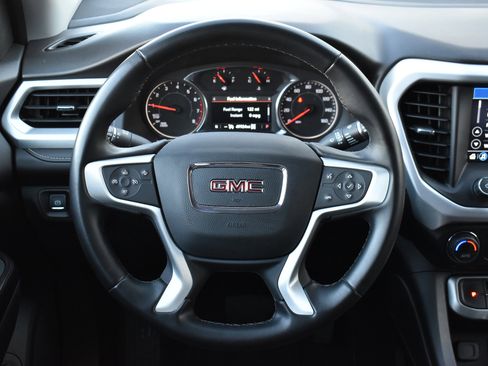 Used 2023 GMC Acadia SLT image 26