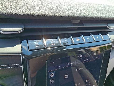 Used 2023 Jeep Grand Cherokee Laredo AWD/4WD image 26