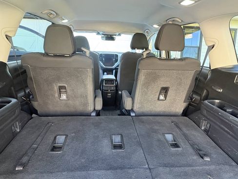 Used 2024 Subaru Ascent Premium w/ Convenience Package AWD/4WD image 18