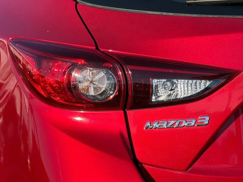 Used 2018 MAZDA MAZDA3 Touring image 26