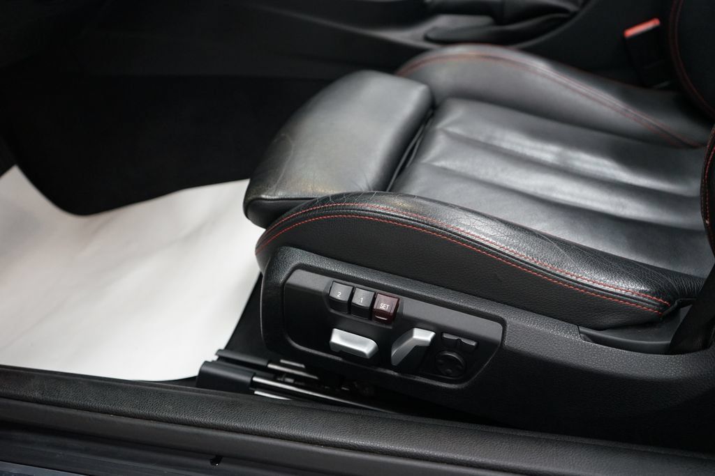 Used 2018 BMW 430i xDrive Convertible AWD/4WD image 32