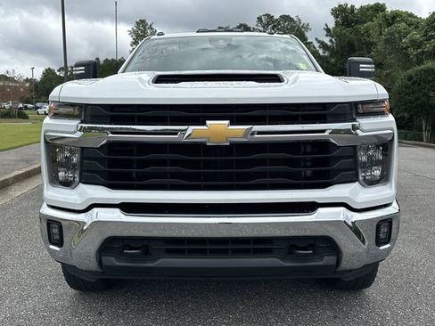 Used 2025 Chevrolet Silverado 2500 LT w/ Convenience Package image 2