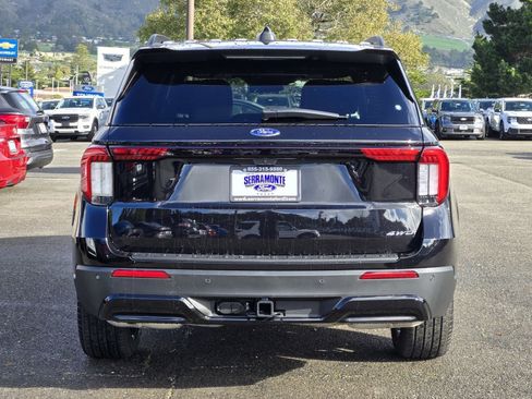 New 2026 Ford Explorer ST-Line w/ ST-Line Street Pack image 5