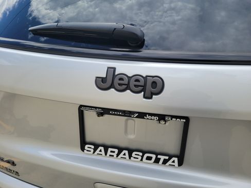 Used 2025 Jeep Compass Limited w/ High Altitude Package AWD/4WD image 9