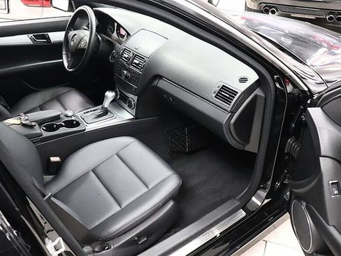 Used 2008 Mercedes-Benz C 300 Sedan image 11