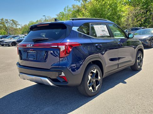 New 2026 Kia Seltos EX FWD image 8