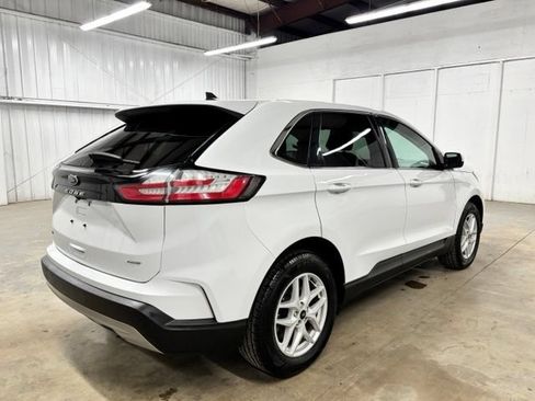 Used 2024 Ford Edge SEL AWD/4WD image 7