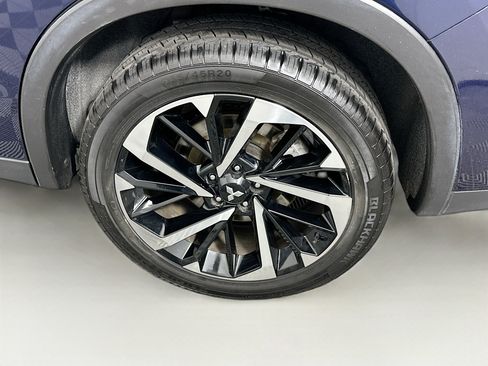 Used 2024 Mitsubishi Outlander SE FWD image 11